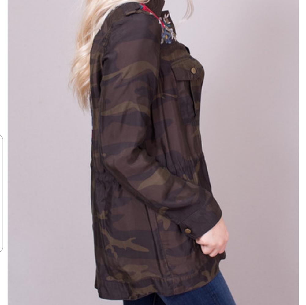 Johnny was MICA DRAWSTRING MILITARY COAT - Picture 5 of 8